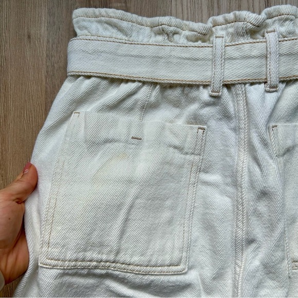 Zara High-Waisted Cream Paperbag Belted Shorts - Picture 6 of 6